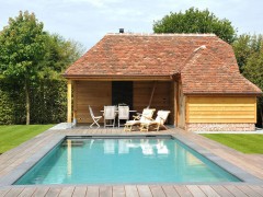 HDB Pools Excellent !